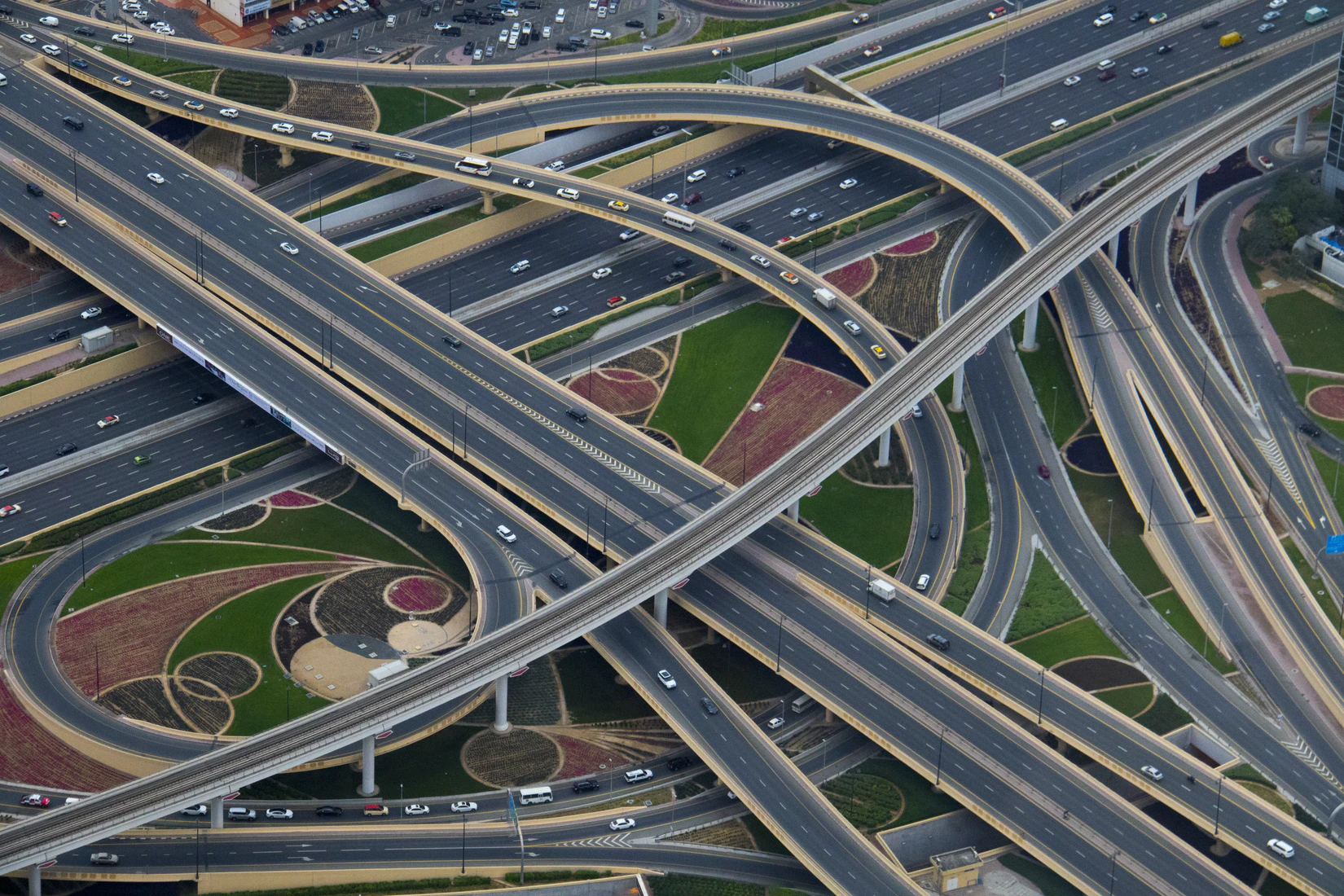 Autoroute à plusieurs voies